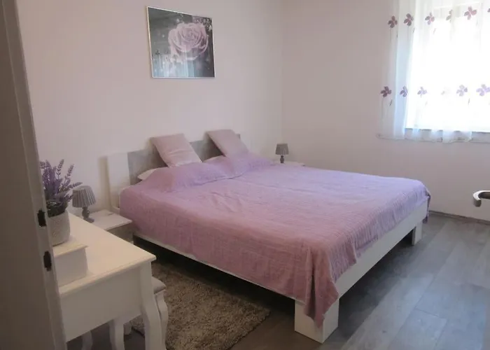 Apartment Ira - Prelijep Stan + Besplatni Parking