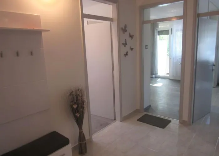 Ira - Prelijep Stan + Besplatni Parking