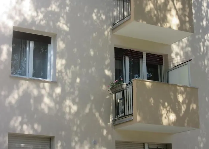 Ira - Prelijep Stan + Besplatni Parking Apartment *